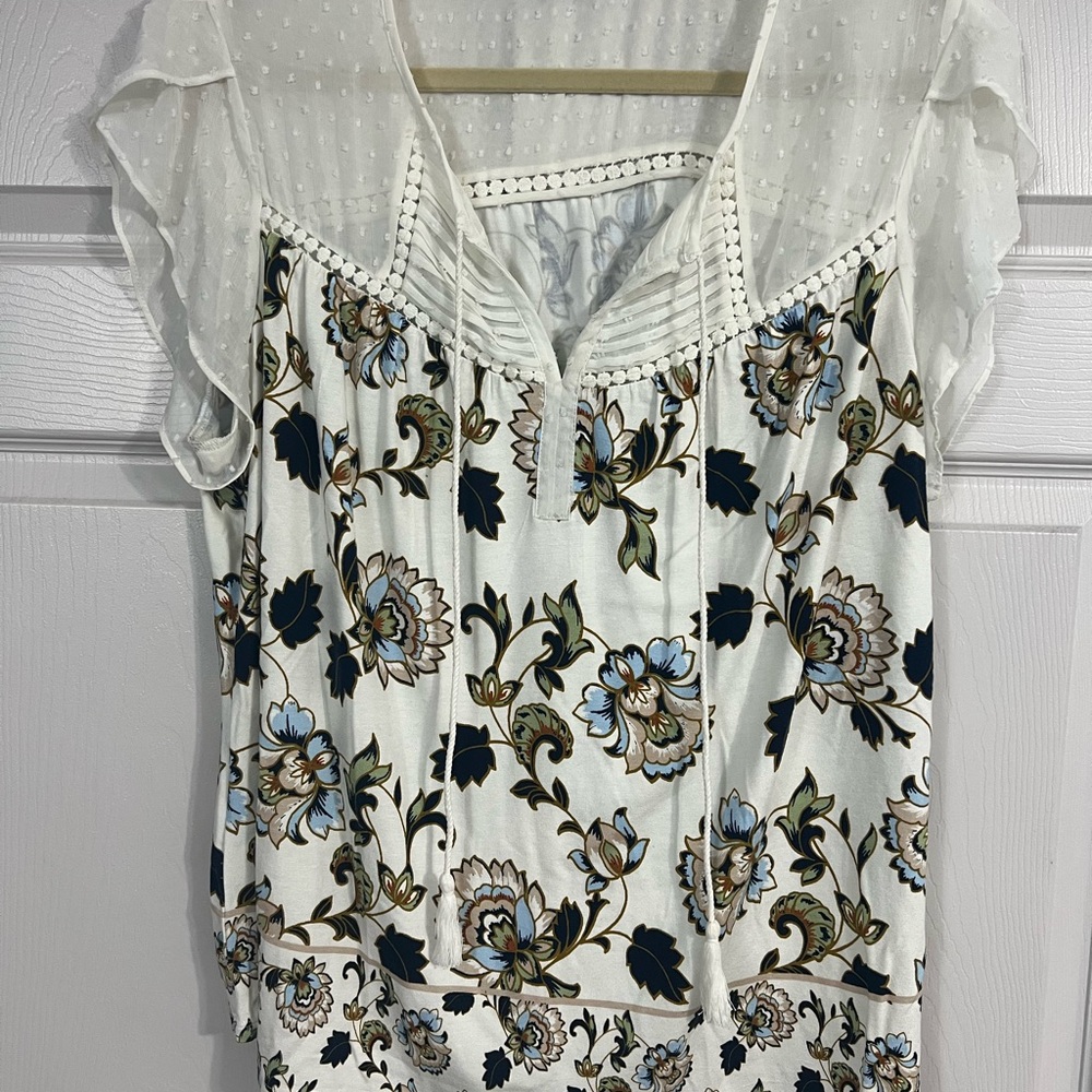 Stitch Fix Daniel Rainn White and Blue Floral Blouse